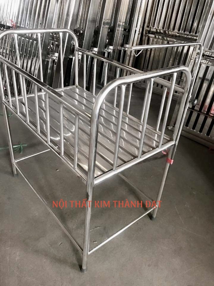 Giường trẻ sơ sinh inox có nệm