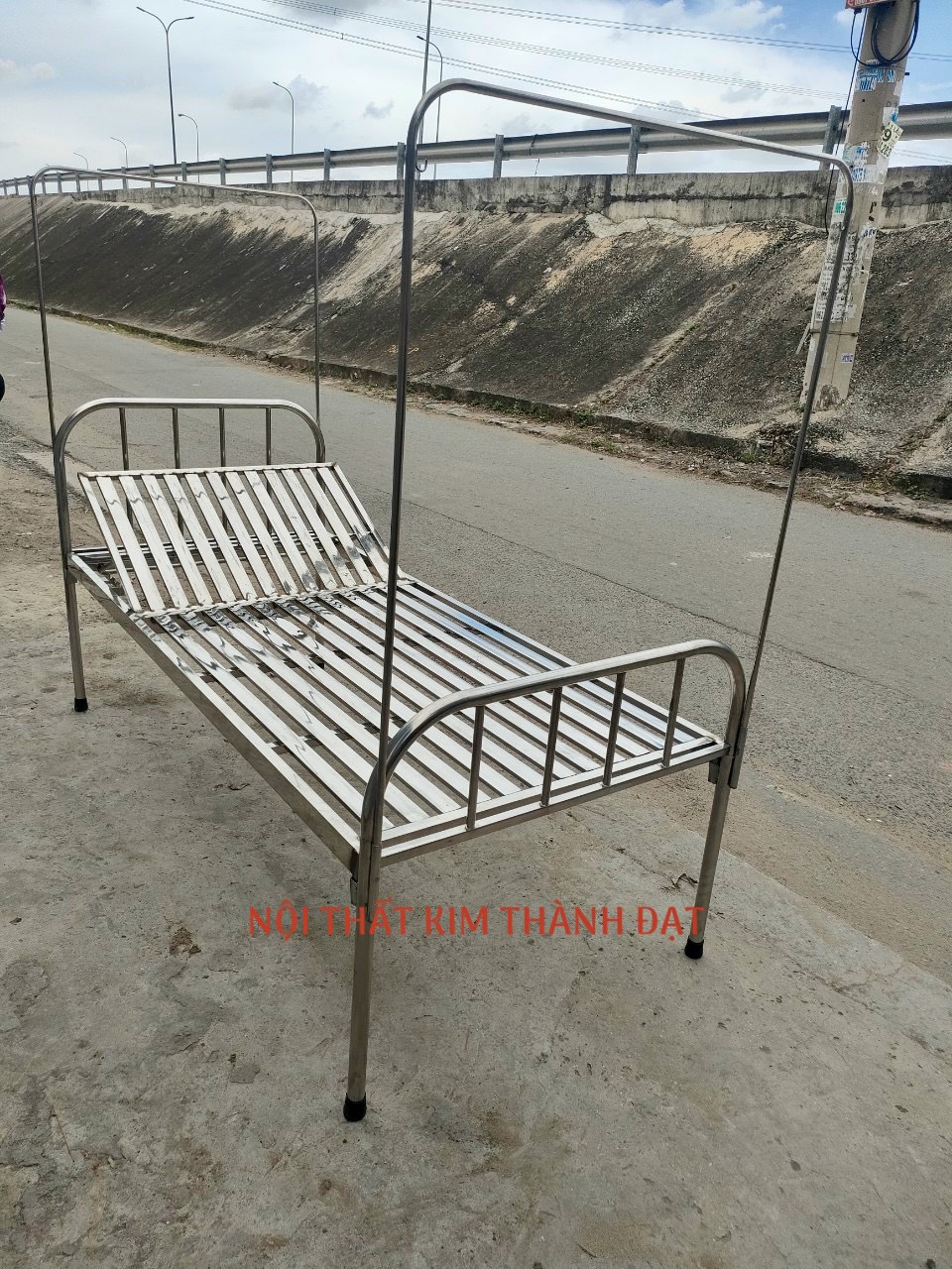 Giường y tế nâng đầu