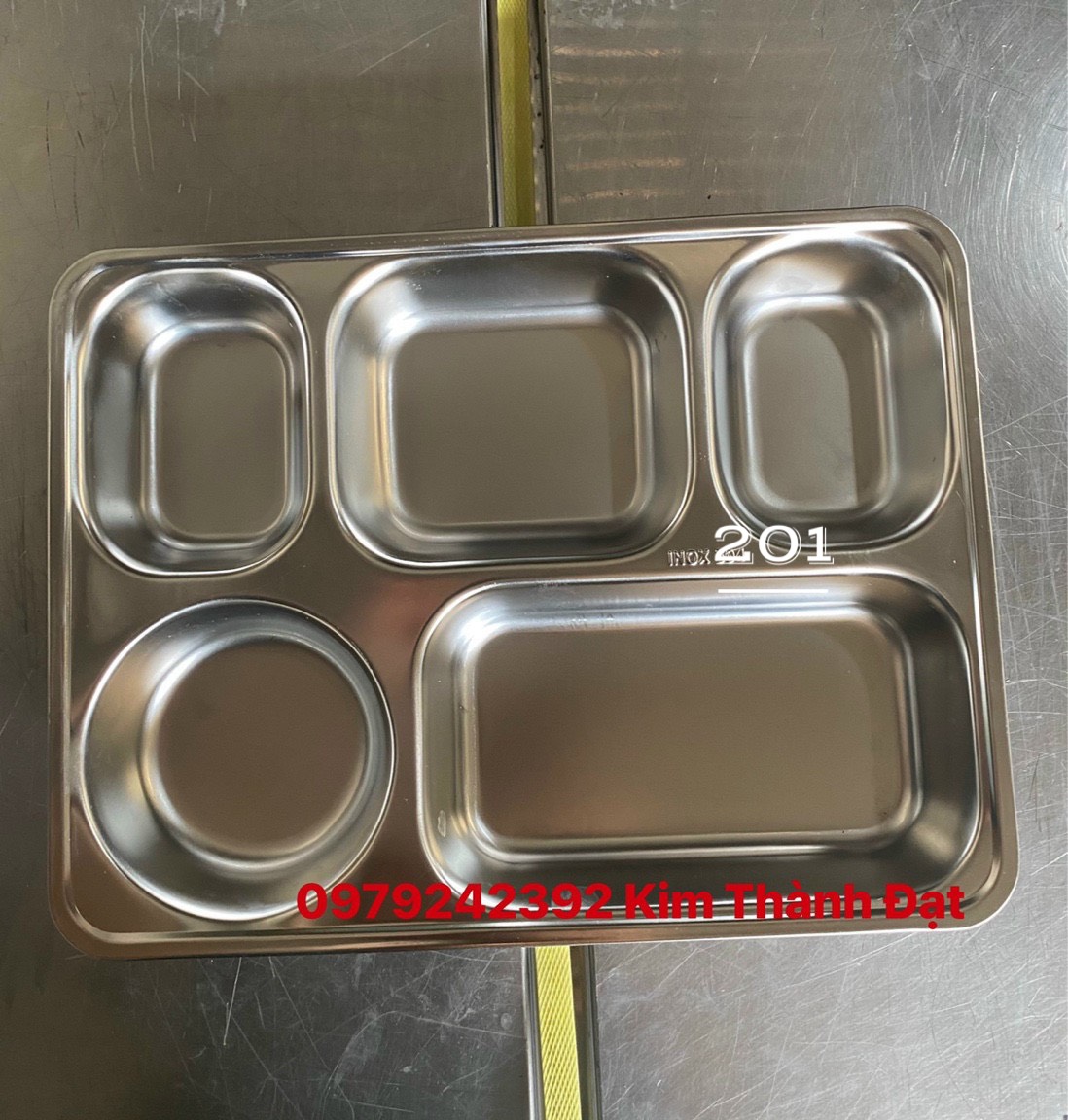 Khay cơm 5 ngăn sâu lớn inox 201