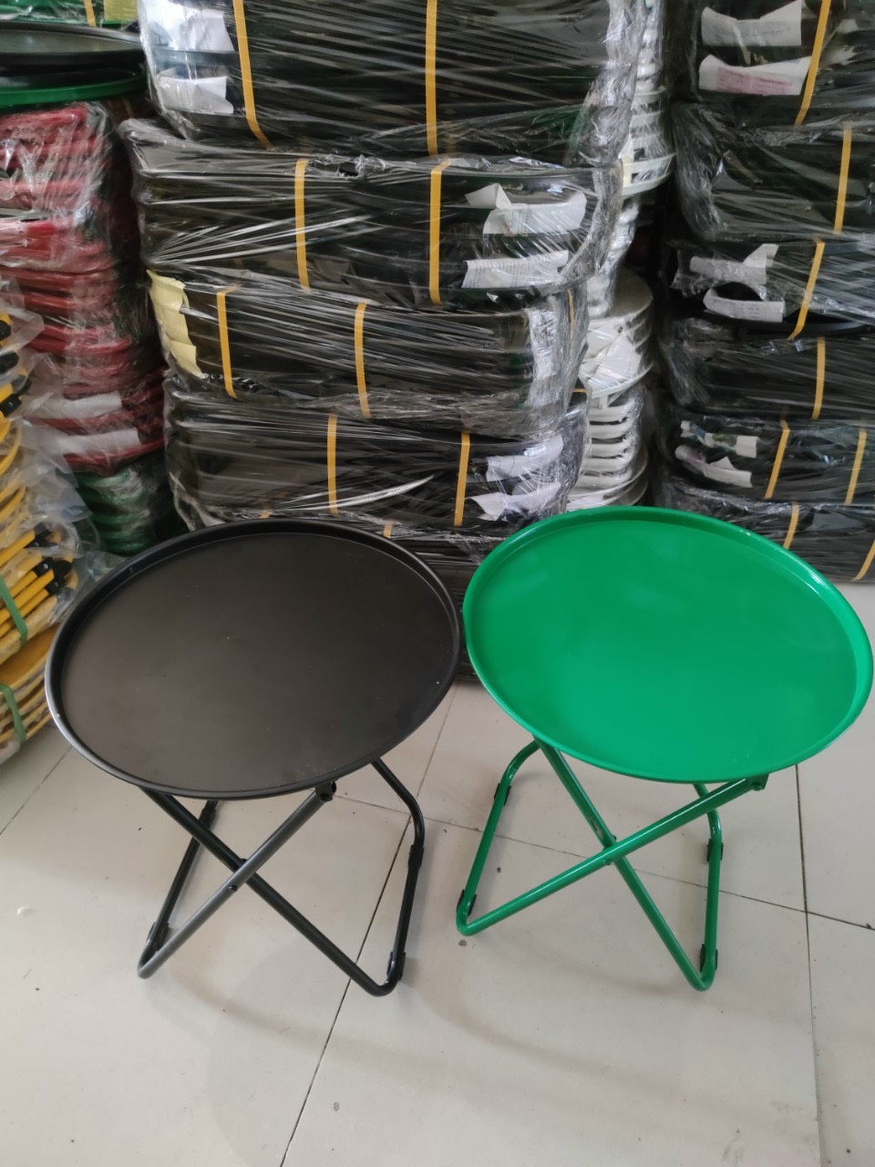 Bàn trà chanh chân liền