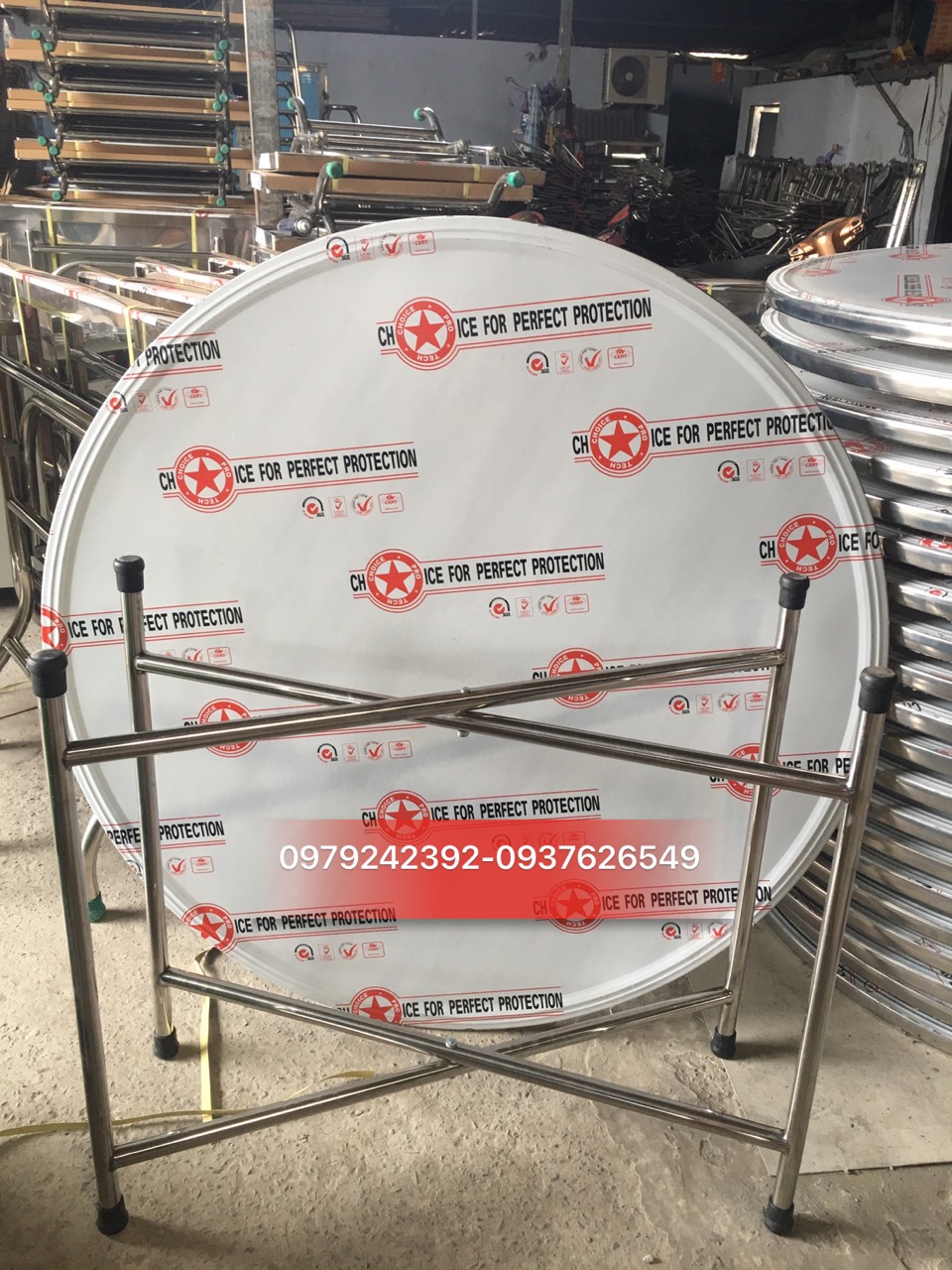 Bàn tròn cạnh hawata 1m2 inox 201 chân rời