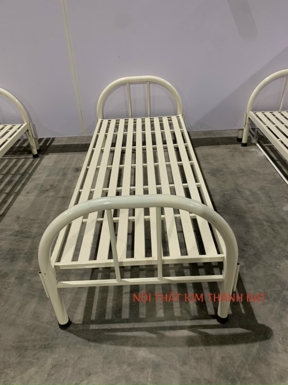 Giường sắt 8 tấc