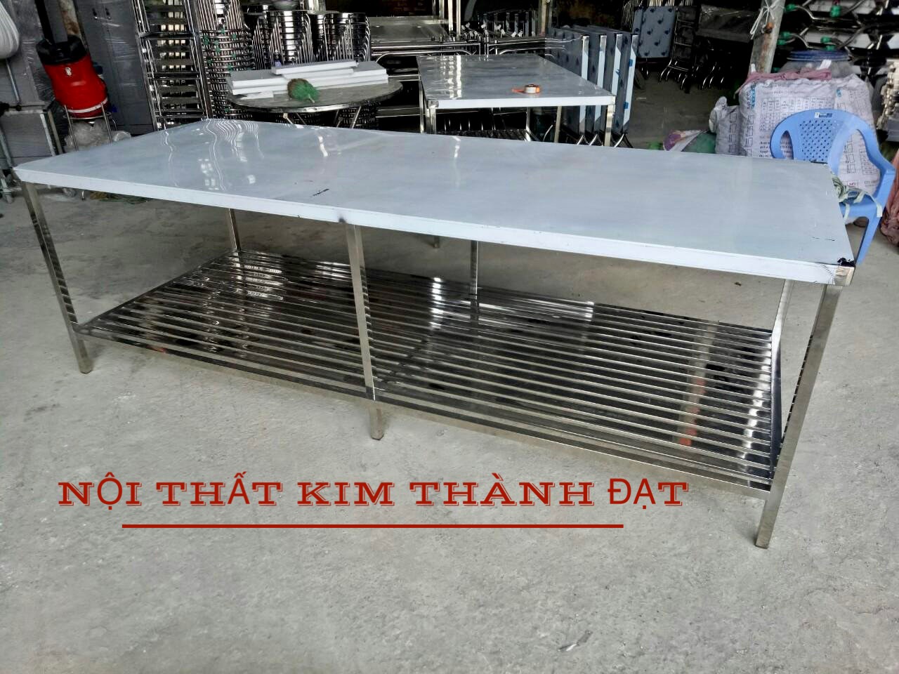 Bàn chế biến thức ăn inox